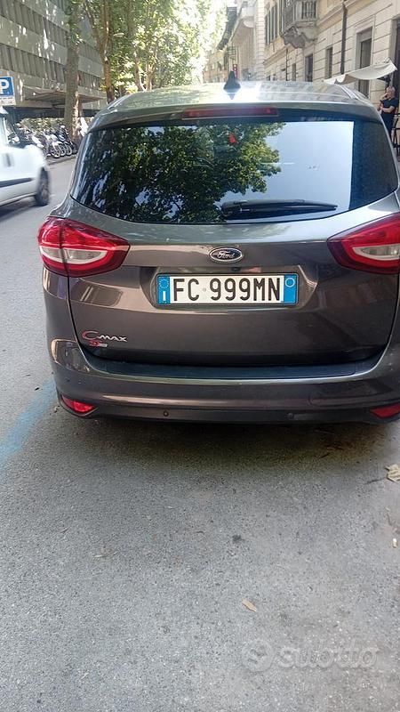 Usata Ford C-MAX 2016 Grigio Monovolume
