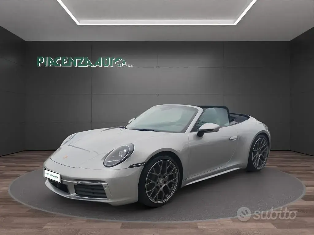 Usata Porsche 911 Carrera Cabriolet 385 CV (283 kW) 2023 Blu Cabrio