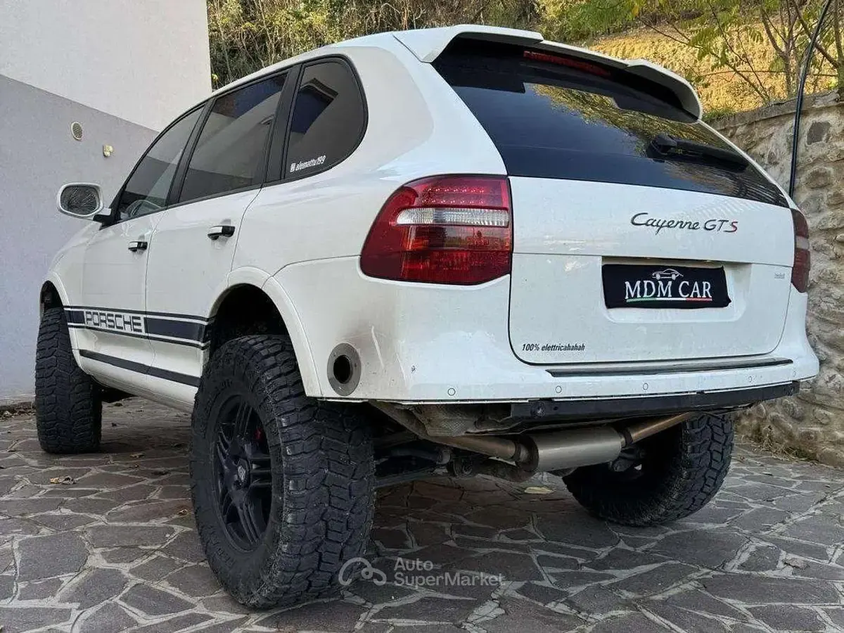 Usata Porsche Cayenne 405 CV (297 kW) 2009 Bianco SUV