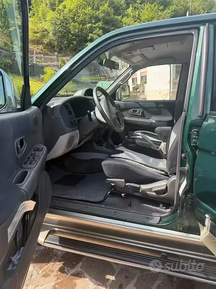 Usata Mitsubishi Pajero Sport 115 CV (84 kW) 2001 Verde SUV