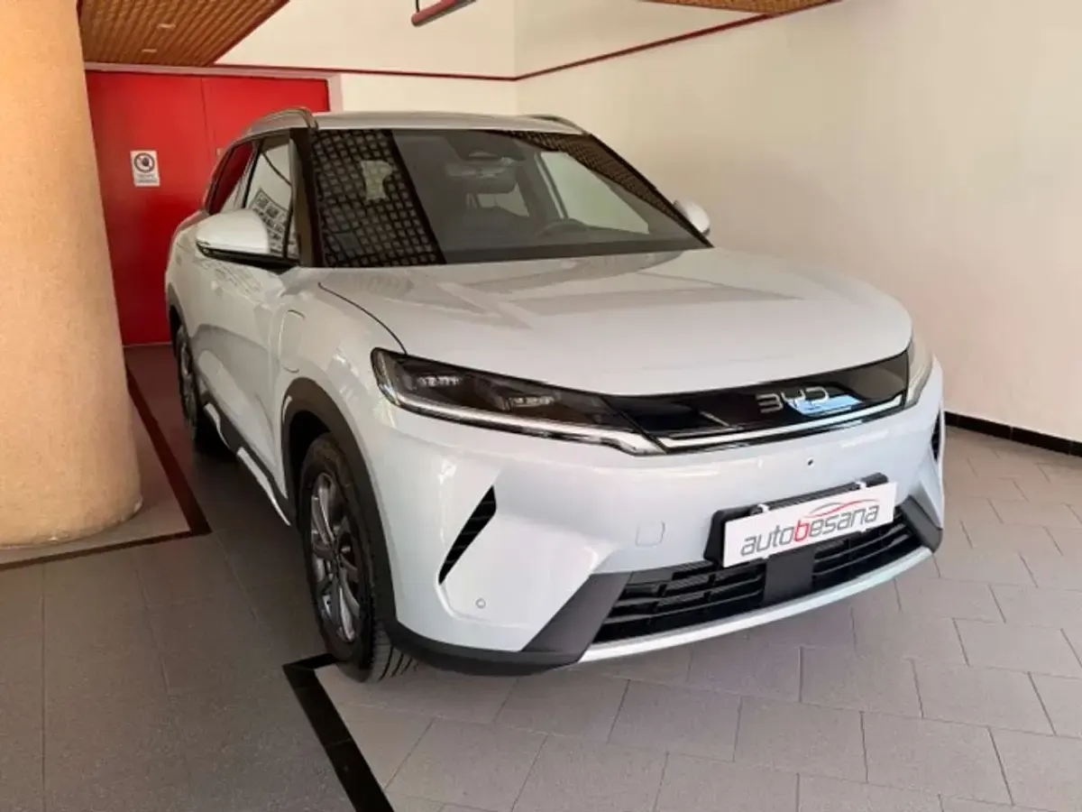 Nuova BYD Atto 2 Active 98 CV (72 kW) 2026 Argento SUV