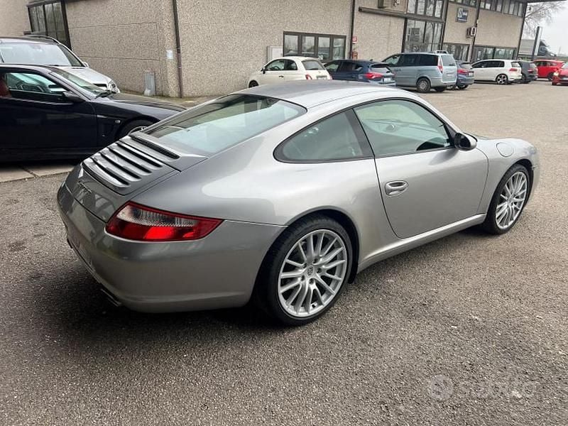 Usata Porsche 911 Carrera 325 CV (239 kW) 2007 Grigio Coupé