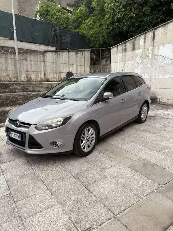 Usata Ford Focus Titanium 116 CV (85 kW) 2013 Grigio Station wagon