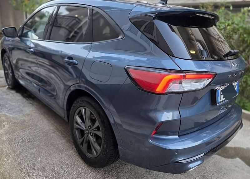 Begagnad Ford Kuga ST-Line X 120 HK (88 kW) 2020 Blå SUV