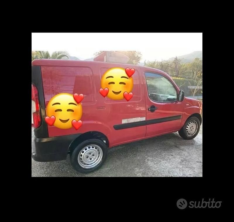 Rosso Usata 2008 Fiat Doblò Monovolume | 5200 € (Buon prezzo) - Immagine 1/3