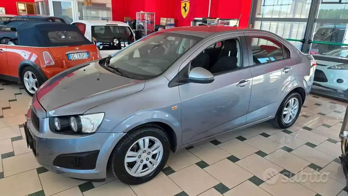 Usata Chevrolet Aveo LT 75 CV (55 kW) 2012 Grigio Berlina
