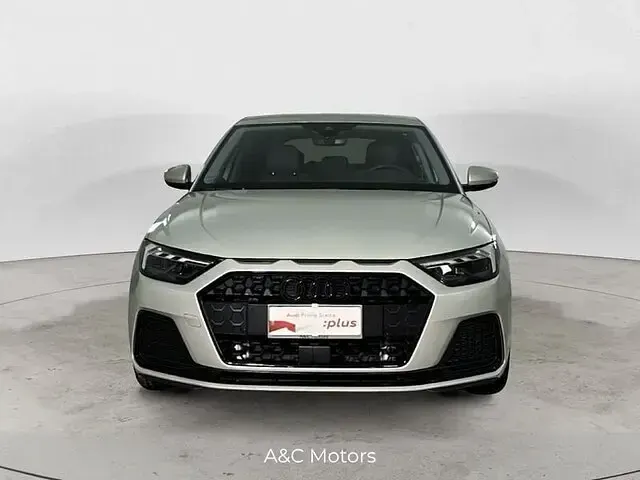 Nuova Audi A1 Sportback Advanced 116 CV (85 kW) 2025 Argento Utilitaria