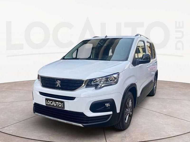 Usata Peugeot Rifter Allure 131 CV (96 kW) 2022 Bianco Monovolume