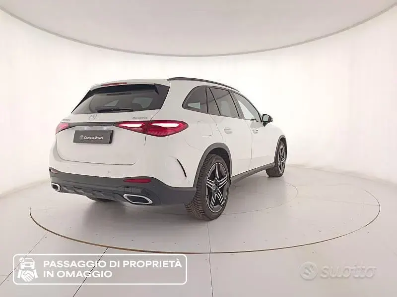 Usata Mercedes GLC220 AMG Line Premium 197 CV (144 kW) 2023 Bianco SUV
