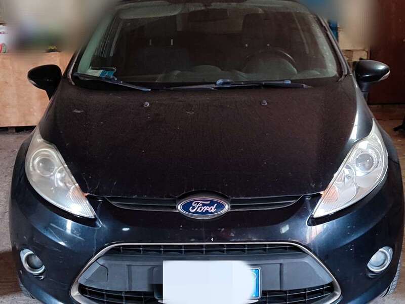 Usato 2011 Ford Fiesta 1.2 Benzin 82 CV (5.800 €)