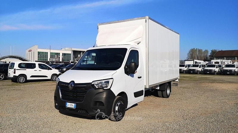 Usata Renault Master 145 CV (106 kW) 2024 Bianco Monovolume