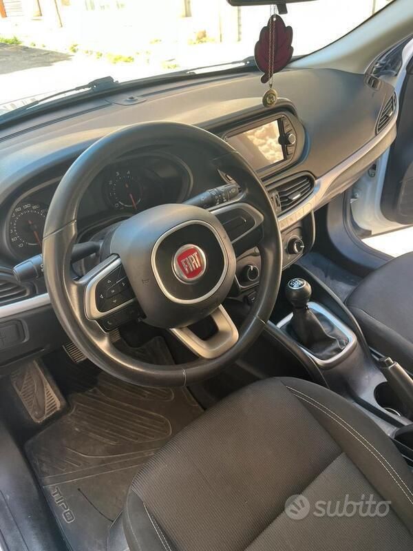 Usata Fiat Tipo 120 CV (88 kW) 2016 Bianco Utilitaria