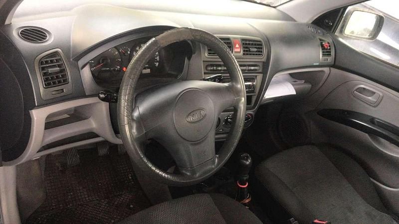 Usata Kia Picanto LX 60 CV (44 kW) 2005 Blu/azzurro Utilitaria