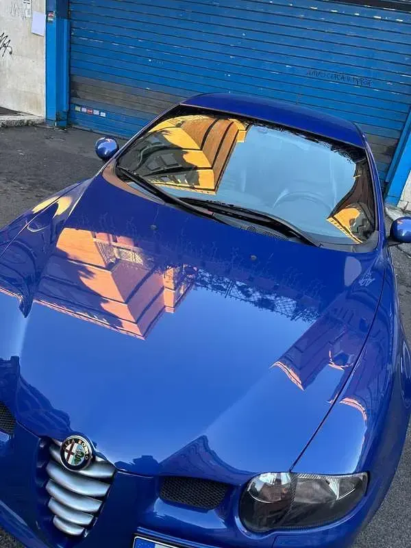 Usata Alfa Romeo 2000 252 CV (185 kW) 2004 Blu/azzurro Berlina