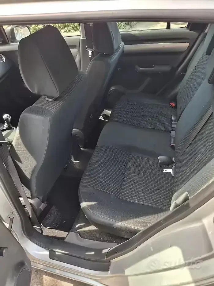 Usata Suzuki Swift 69 CV (50 kW) 2007 Grigio Utilitaria