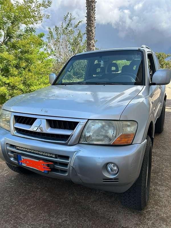 Usata 2006 Mitsubishi Pajero Invite SUV | 7900 € (Buon prezzo) - Immagine 1/4