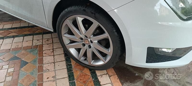 Usata Seat Ibiza FR 2012 Bianco Coupé