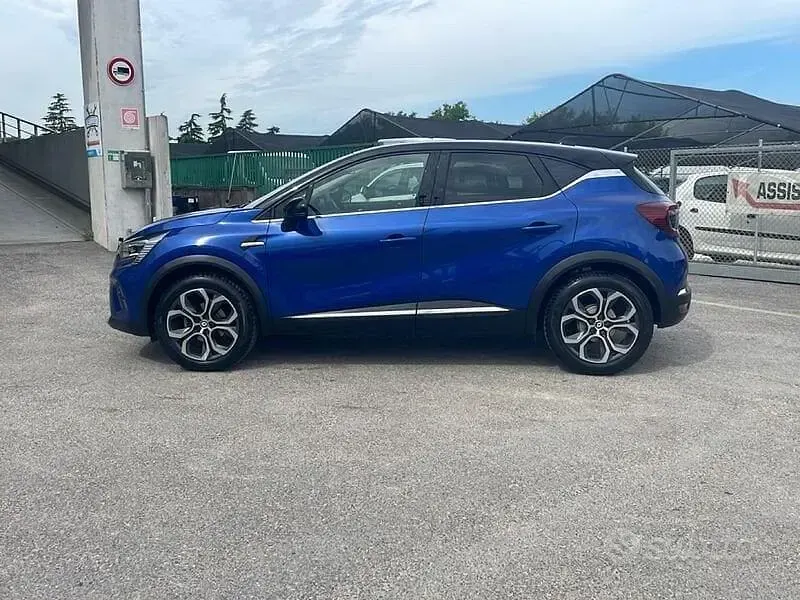 Usata Renault Captur Techno 143 CV (105 kW) 2023 Bianco SUV