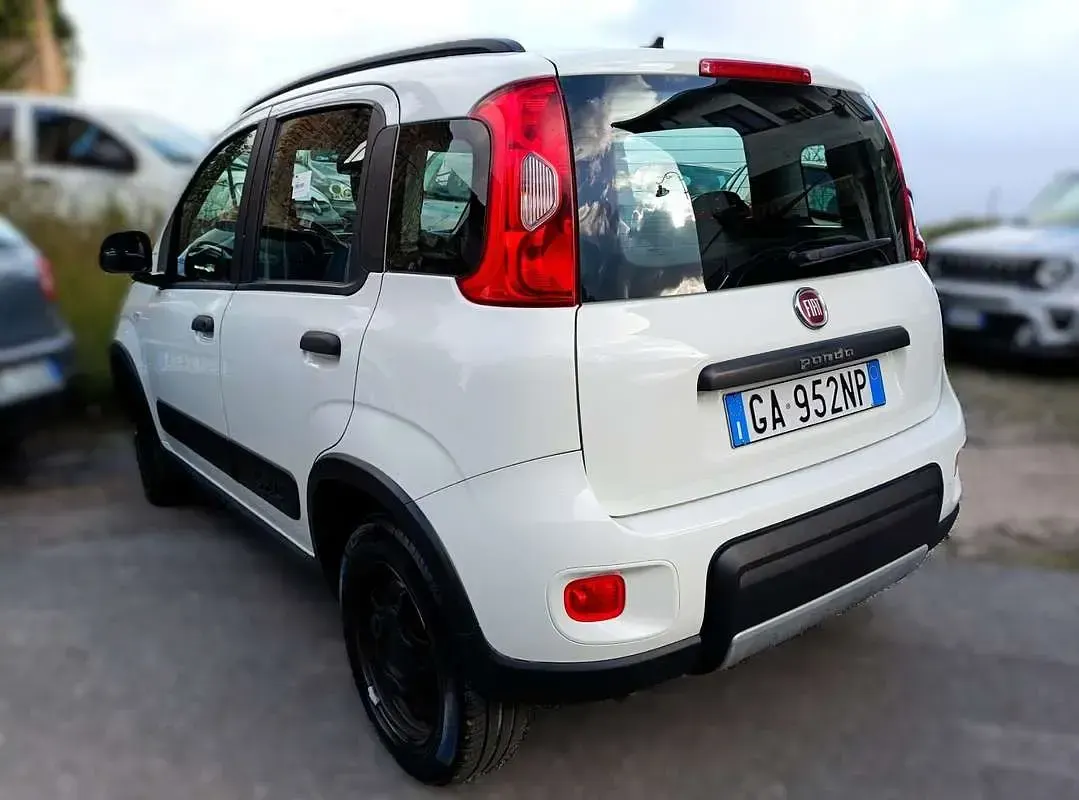 Usata Fiat Panda 4x4 S 86 CV (63 kW) 2020 Bianco Utilitaria