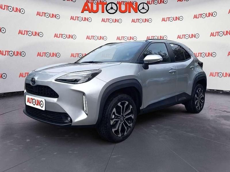 Argento Usata 2025 Toyota Yaris Cross Trend SUV | 24.900 € (Buon prezzo) - Immagine 1/4