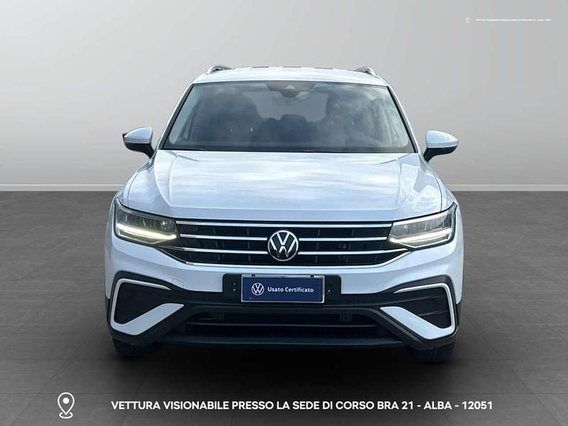 Usata VW Tiguan Allspace Life 150 CV (110 kW) 2022 0q bianco puro SUV
