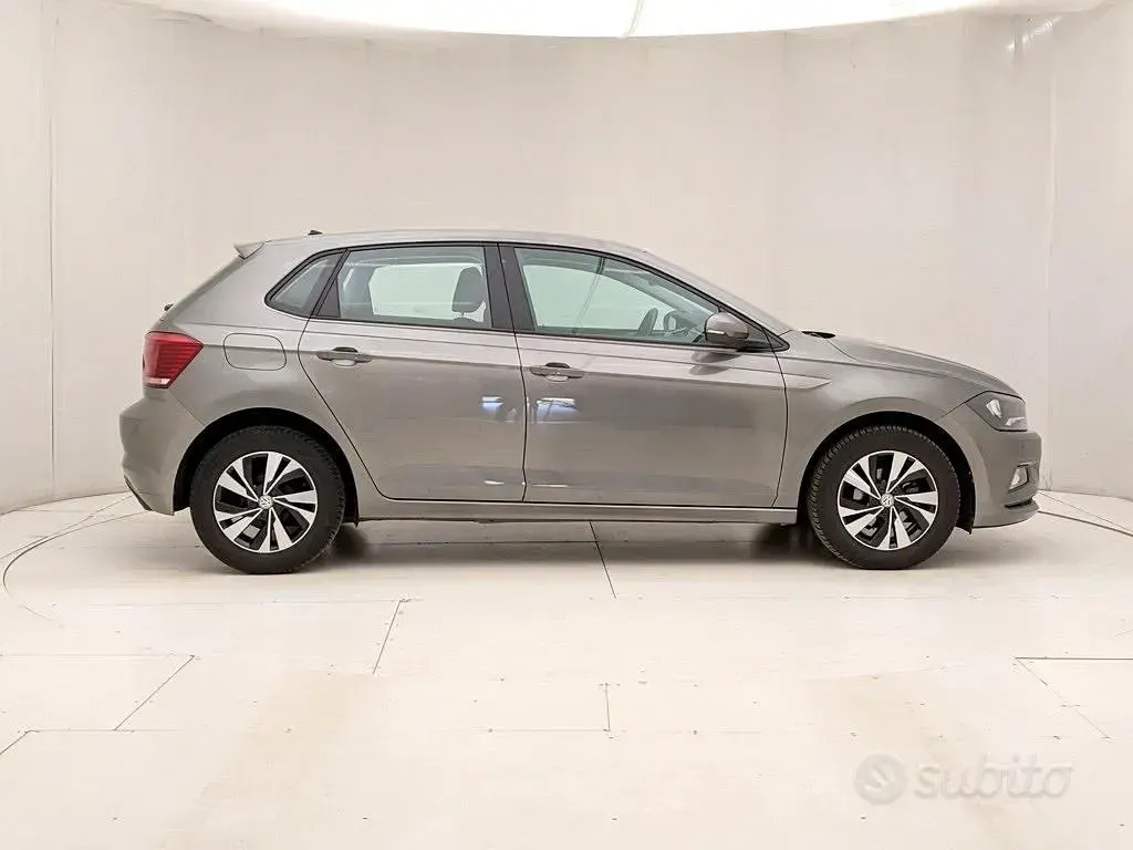 Usata VW Polo Comfortline 80 CV (58 kW) 2019 Grigio Utilitaria