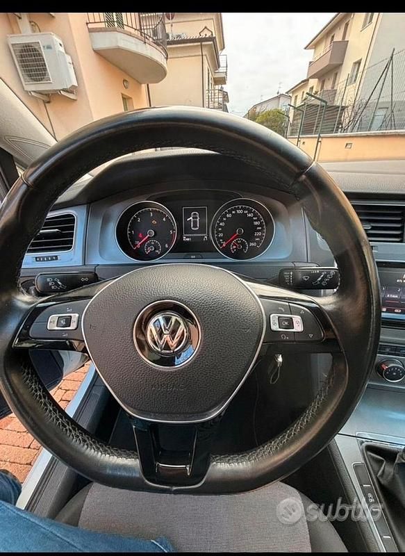 Usata VW Golf VII 110 CV (80 kW) 2014 Bianco Berlina