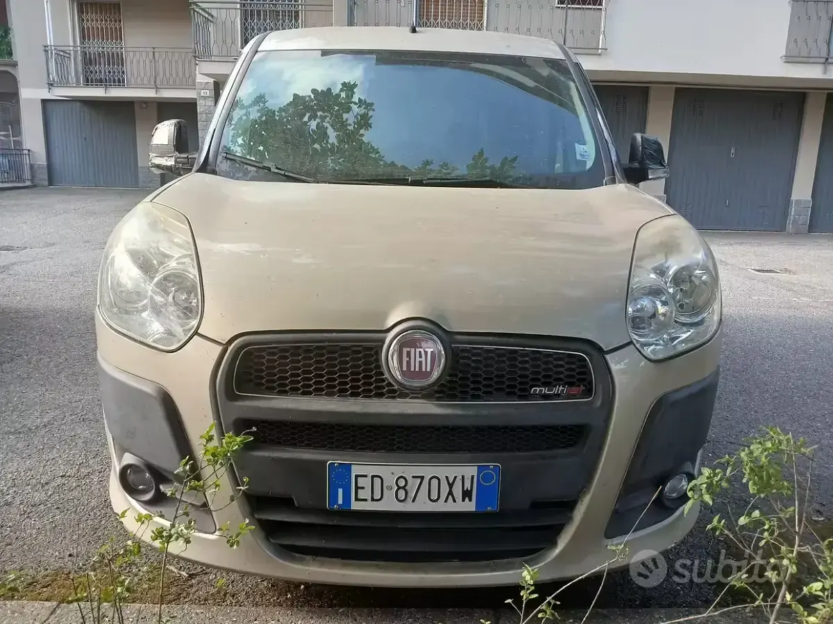 Usata Fiat Doblò 135 CV (99 kW) 2010 Monovolume
