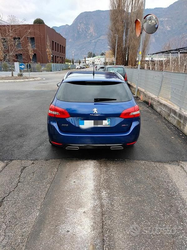 Usata Peugeot 308 SW GT-line 131 CV (96 kW) 2020 Blu Station wagon