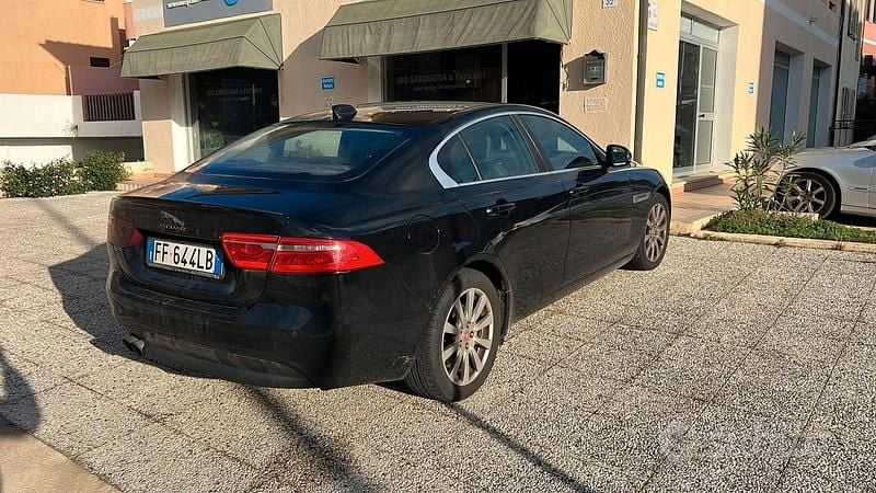 Usata Jaguar XE Business Edition 180 CV (132 kW) 2016 Nero Berlina