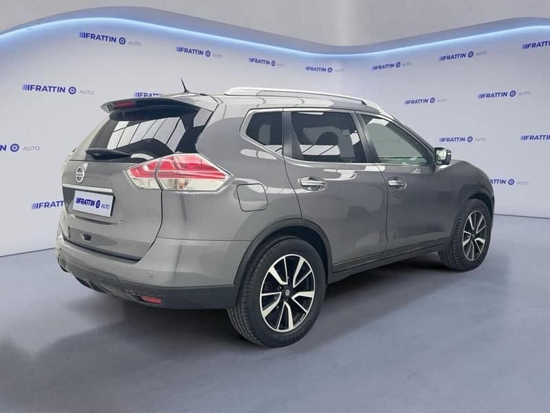 Usata Nissan X-Trail Tekna 131 CV (96 kW) 2015 Grigio scuro SUV