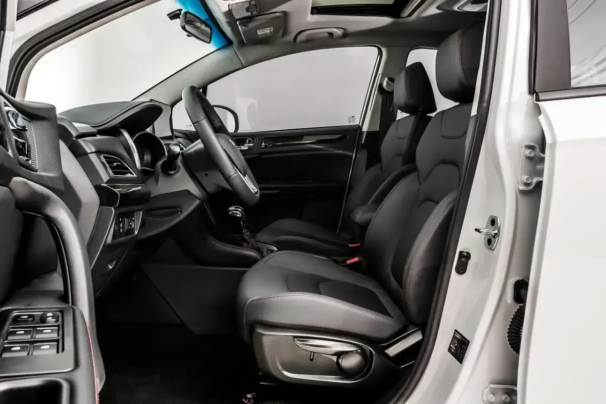 Nuova EVO Evo 4 106 CV (77 kW) 2026 Nero SUV