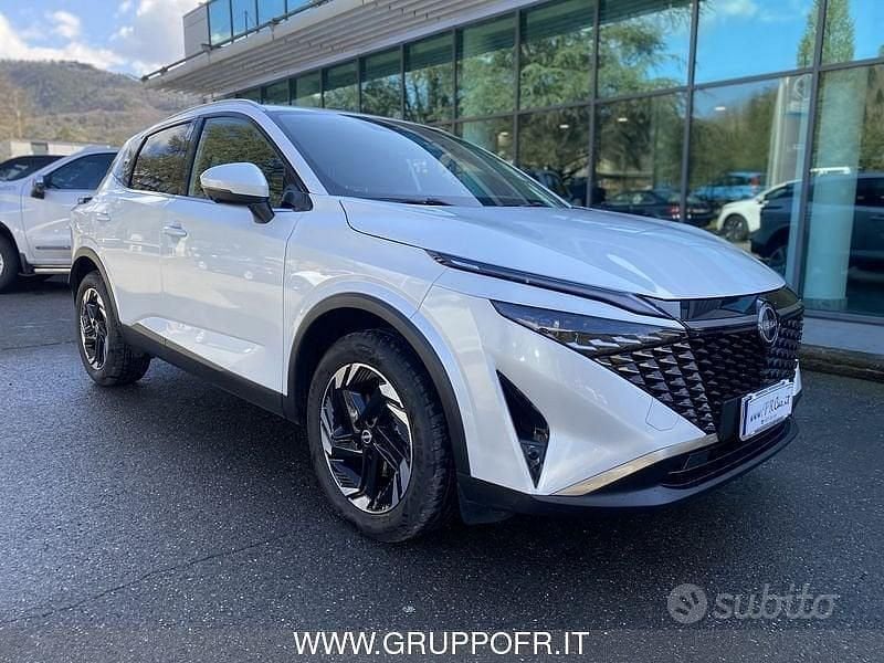 Usata Nissan Qashqai N-Connecta 140 CV (102 kW) 2025 Bianco SUV