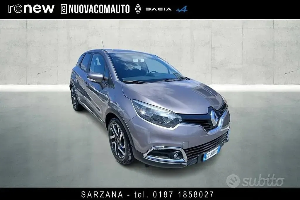 Usata Renault Captur 90 CV (66 kW) 2015 Grigio SUV
