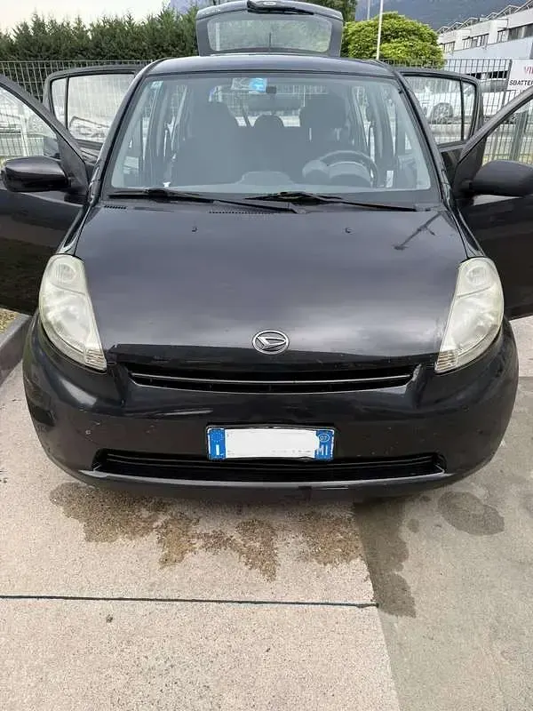 Usata Daihatsu Sirion 87 CV (63 kW) 2007 Nero Utilitaria