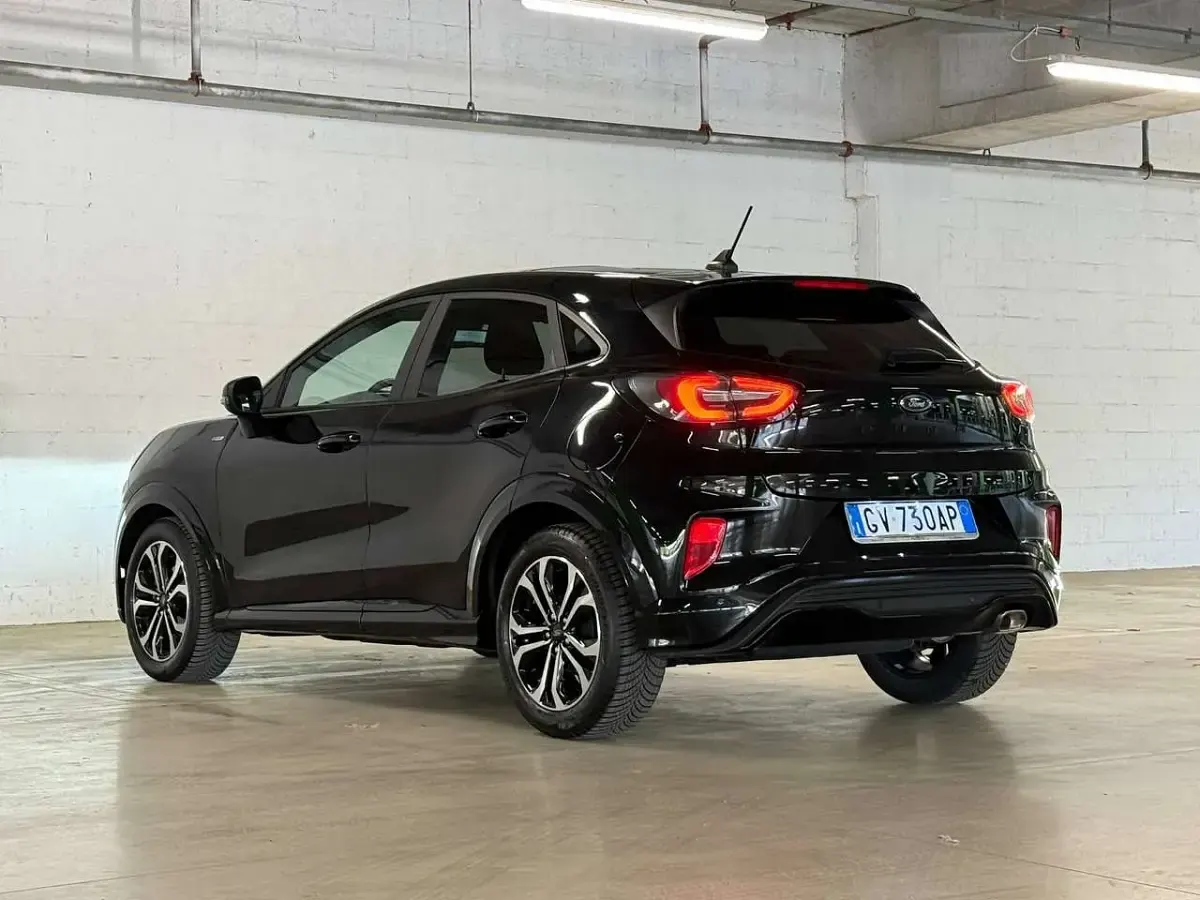 Usata Ford Puma ST-Line 125 CV (91 kW) 2024 Agate black SUV