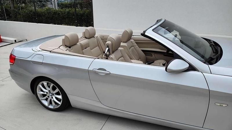 Usata BMW 330 Cabriolet 204 CV (150 kW) 2007 Cabrio