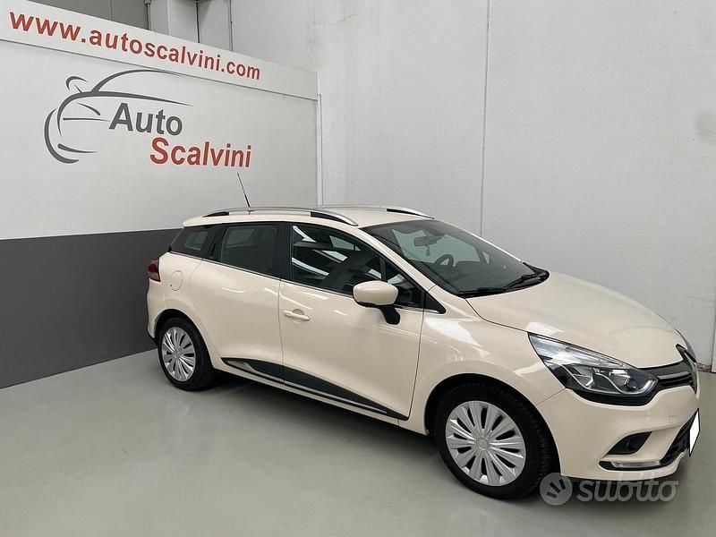 Usata Renault Clio GrandTour Zen 90 CV (66 kW) 2017 Beige Station wagon
