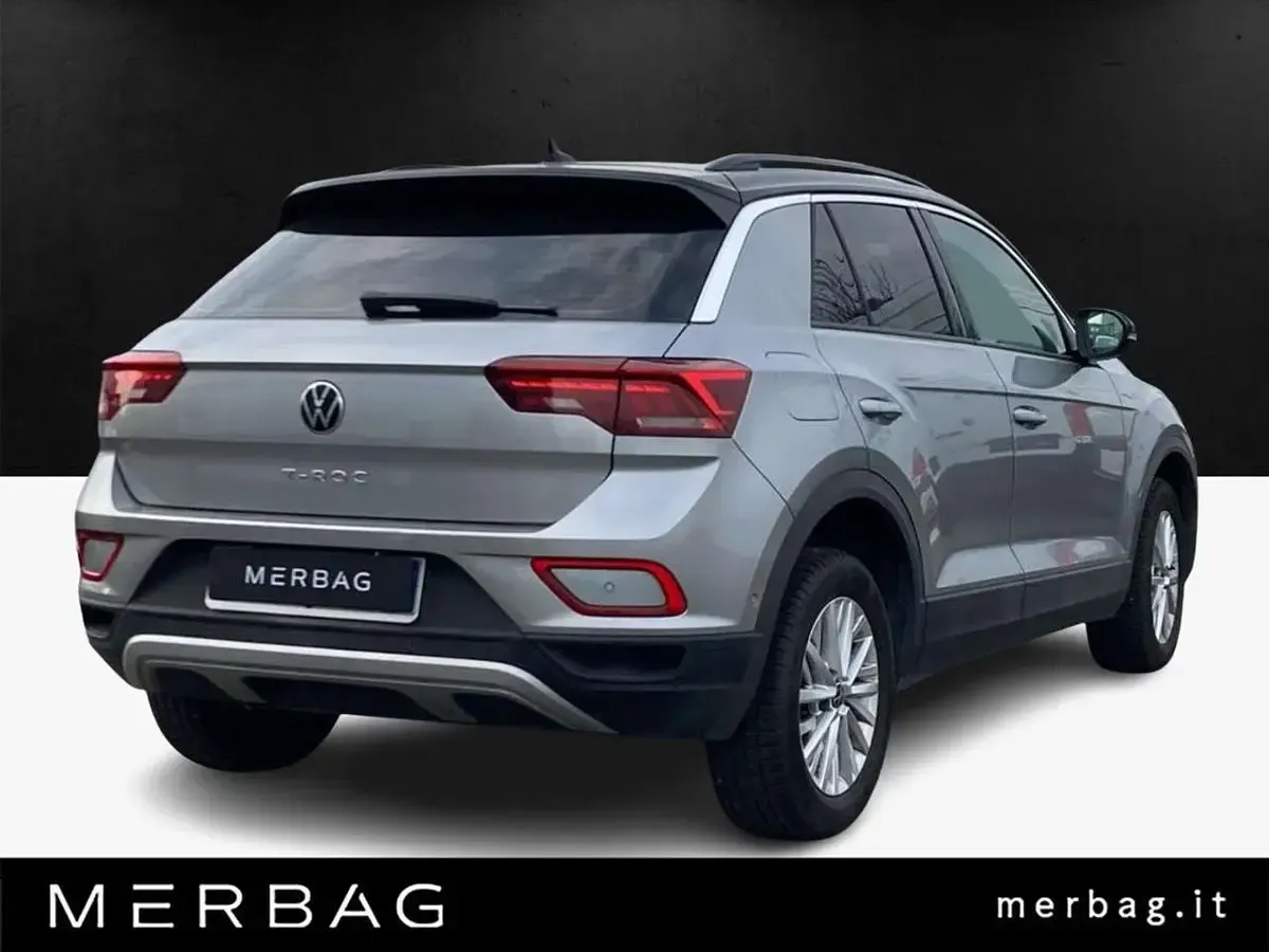 Usata VW T-Roc R-line 150 CV (110 kW) 2022 Grigio SUV