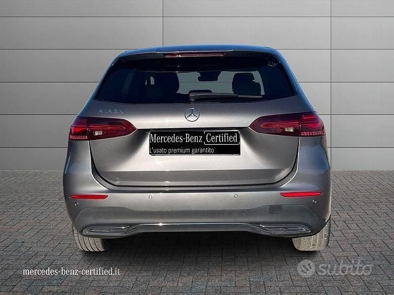 Usata Mercedes 180 Advanced Plus 116 CV (85 kW) 2023 Grigio Berlina