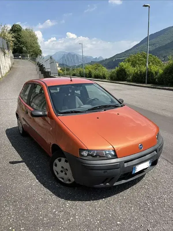 Usata Fiat Punto 60 CV (44 kW) 2000 Giallo Utilitaria