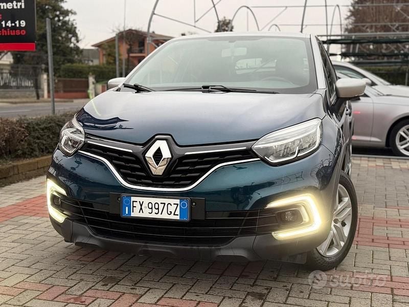 Usata Renault Captur 131 CV (96 kW) 2019 Verde SUV