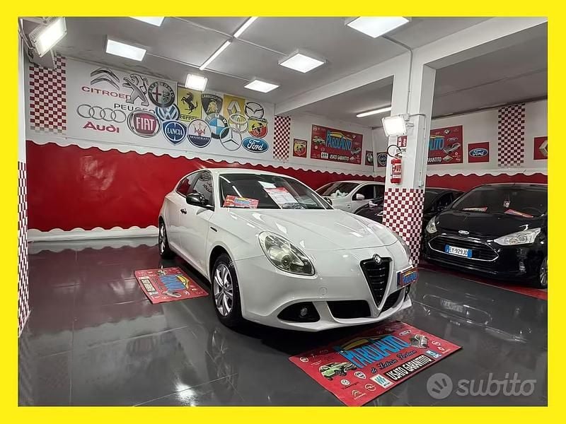 Usata Alfa Romeo Giulietta 120 CV (88 kW) 2011 Bianco Utilitaria