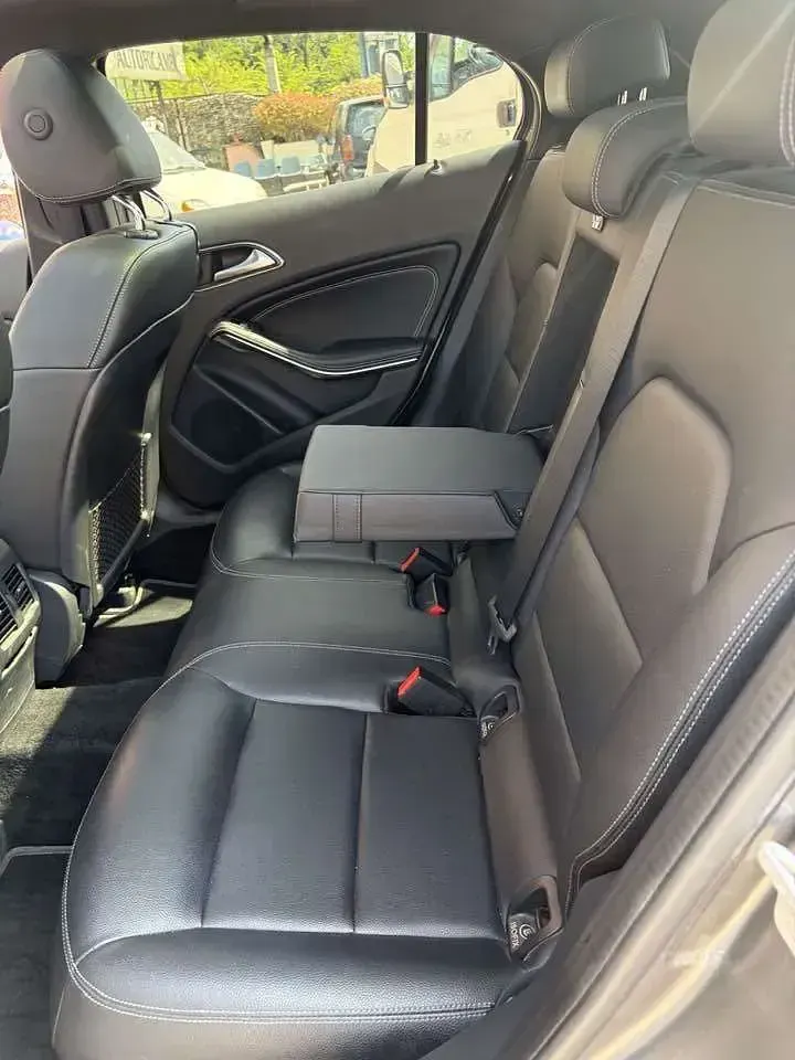 Usata Mercedes GLA250 AMG 211 CV (155 kW) 2017 Grigio SUV