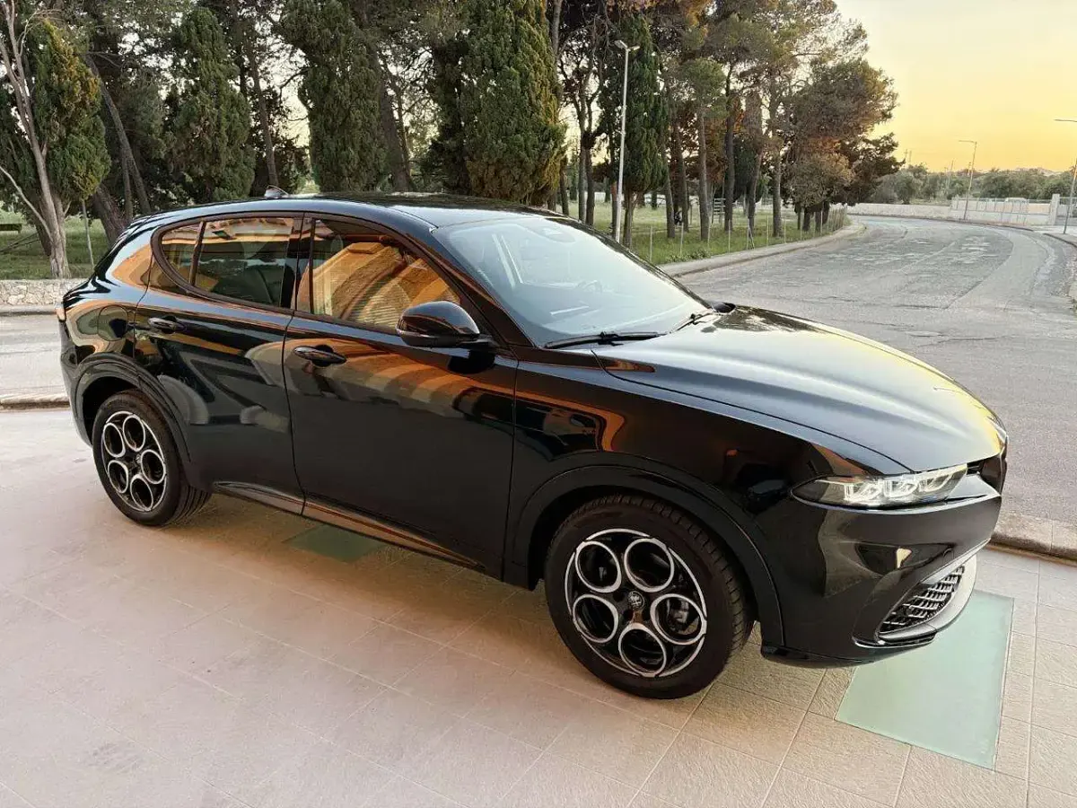 Usata Alfa Romeo Tonale Sprint 131 CV (96 kW) 2024 Nero SUV