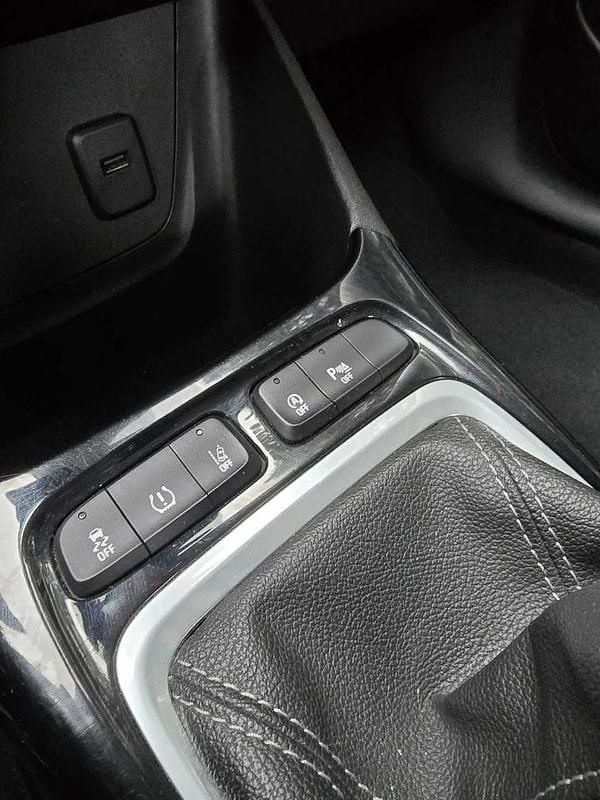 Usata Opel Crossland X Ultimate 102 CV (75 kW) 2020 Nero SUV