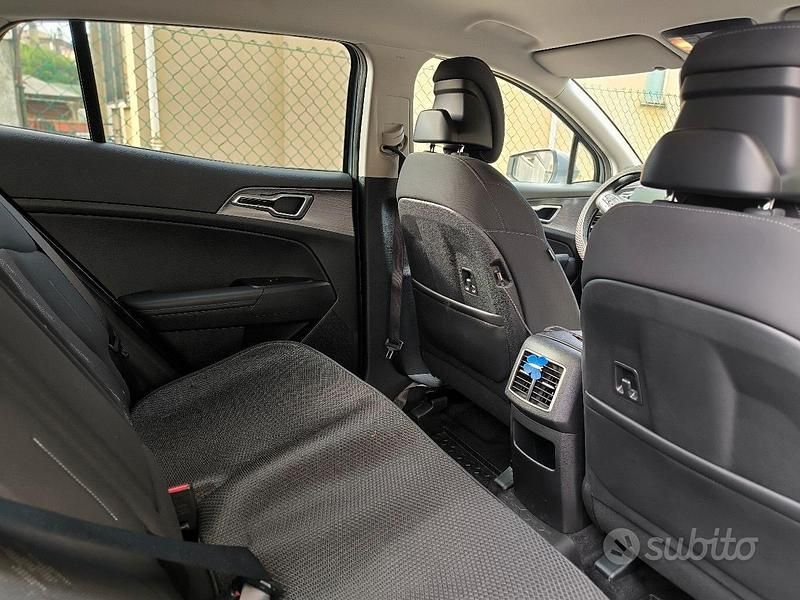 Usata Kia Sportage Style 132 CV (97 kW) 2024 Grigio SUV