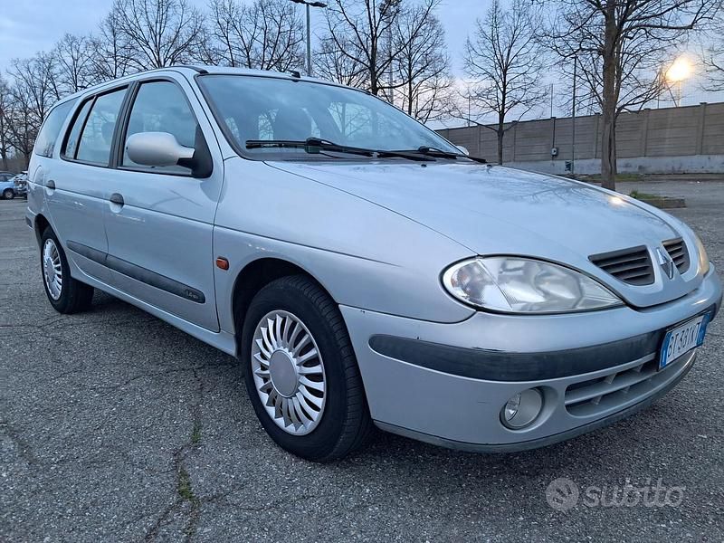 Usata Renault Mégane GrandTour 2002 Grigio Station wagon