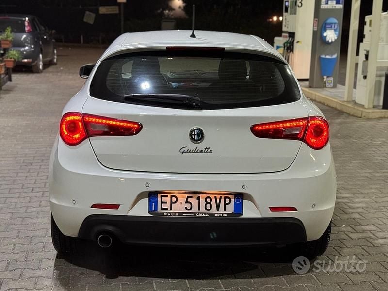 Occasion Alfa Romeo Giulietta Exclusive 105 ch (77 kW) 2013 Blanc Berline