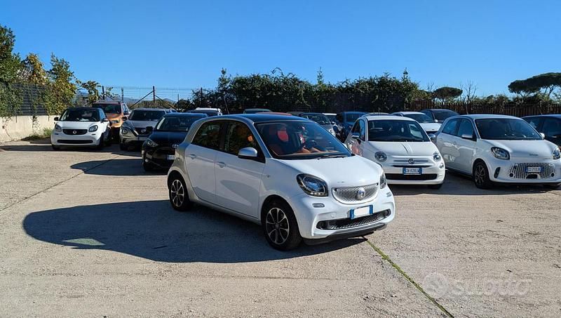 Usata Smart ForFour Superpassion 71 CV (52 kW) 2015 Bianco Utilitaria